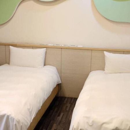Well Live Hotel Douliu Exterior foto